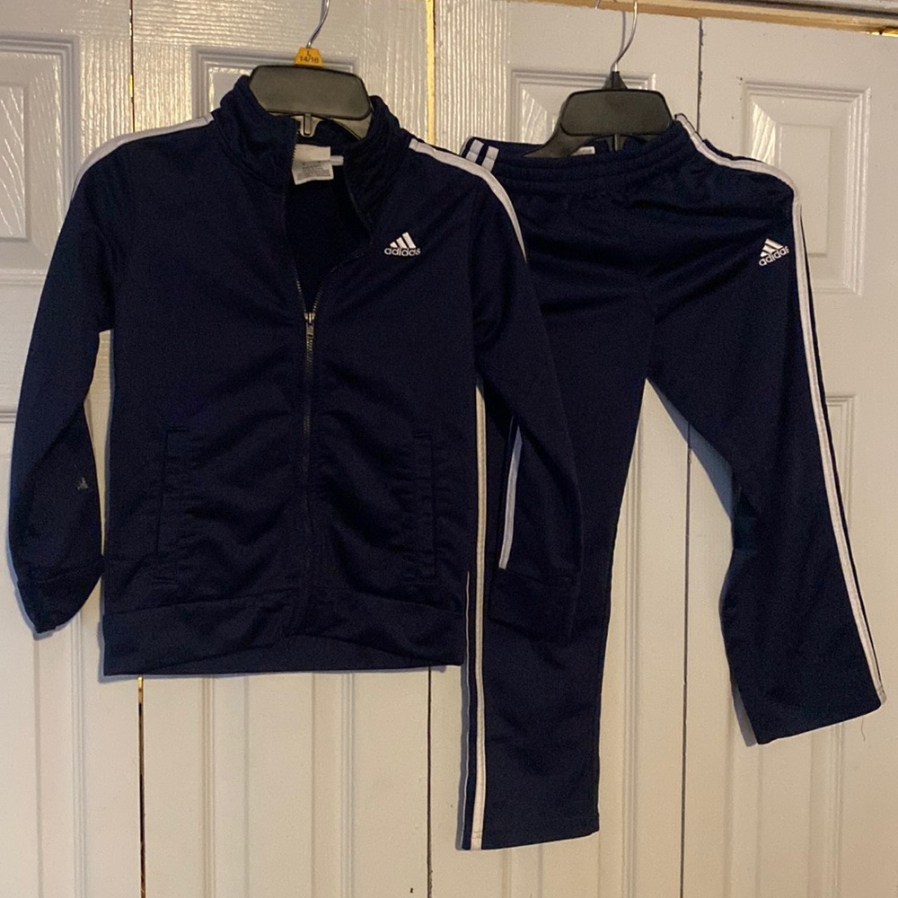 Adidas tracksuit size 7